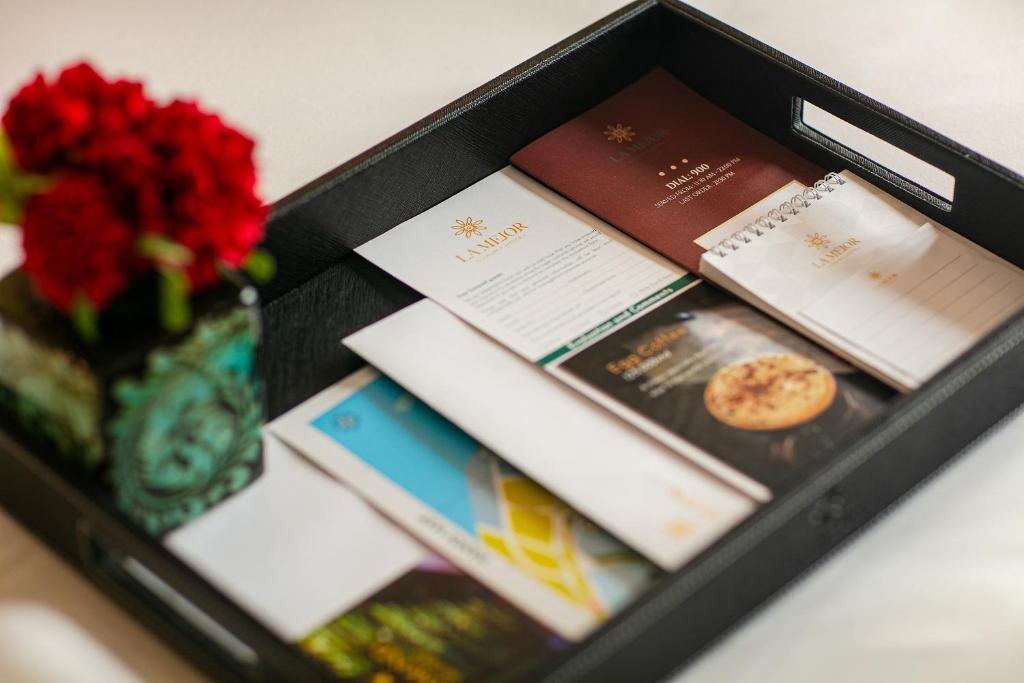 La Mejor Hotel & Sky Bar - 9