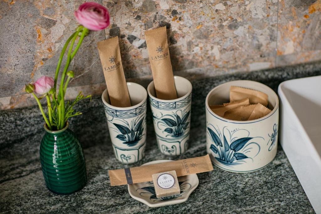 La Mejor Hotel & Sky Bar - 12