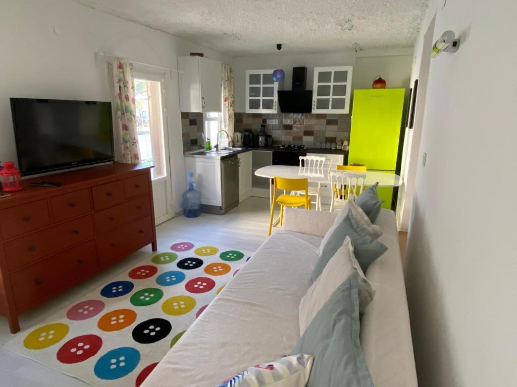 Bodrum bitez,de özel plaj ,denize ikinci sıra villa