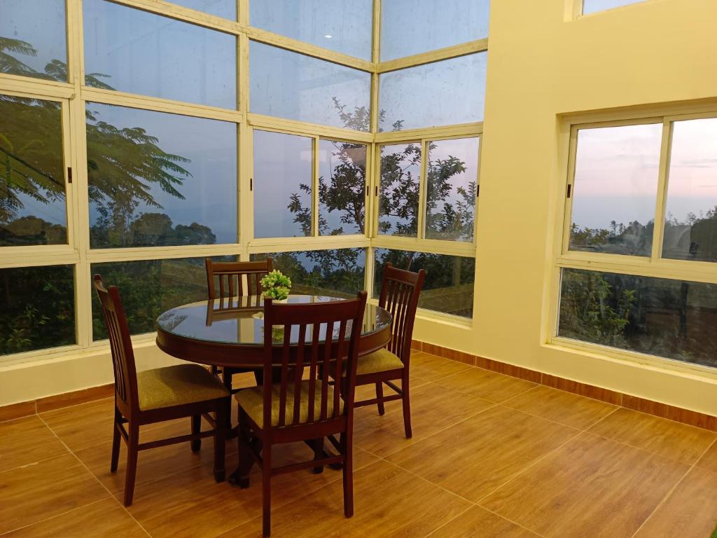 Fotografie z fotogalerie ubytování CLIFFVIEW RESORT v destinaci Yercaud