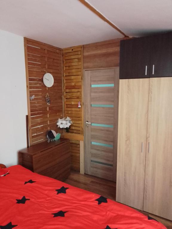 Postel nebo postele na pokoji v ubytování Casa Mocanu