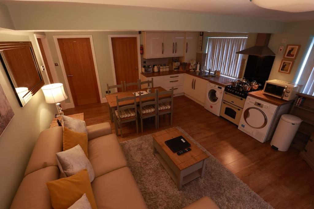 HoneyB&B, Woolton (updated prices 2024)