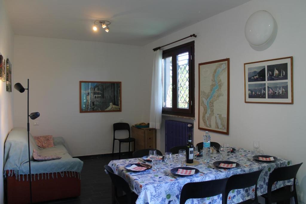 Fotografie z fotogalerie ubytování Casa Vacanze Tana della Volpe v destinaci Ispra