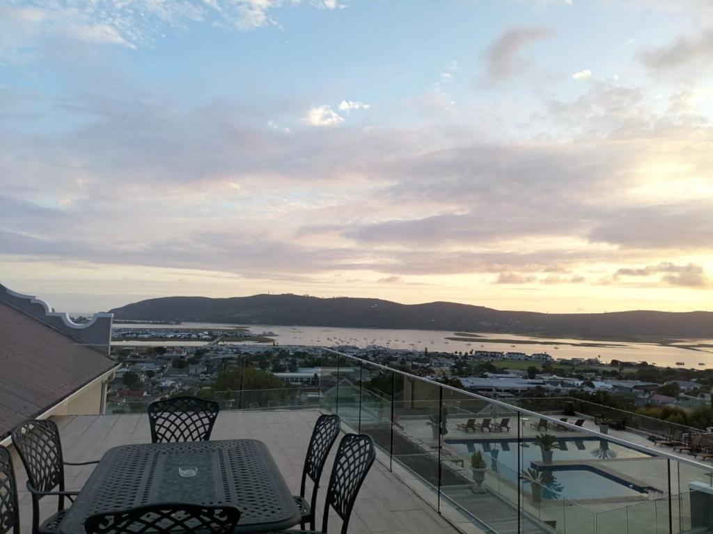 Issaquena Heights Boutique Hotel - Image 11