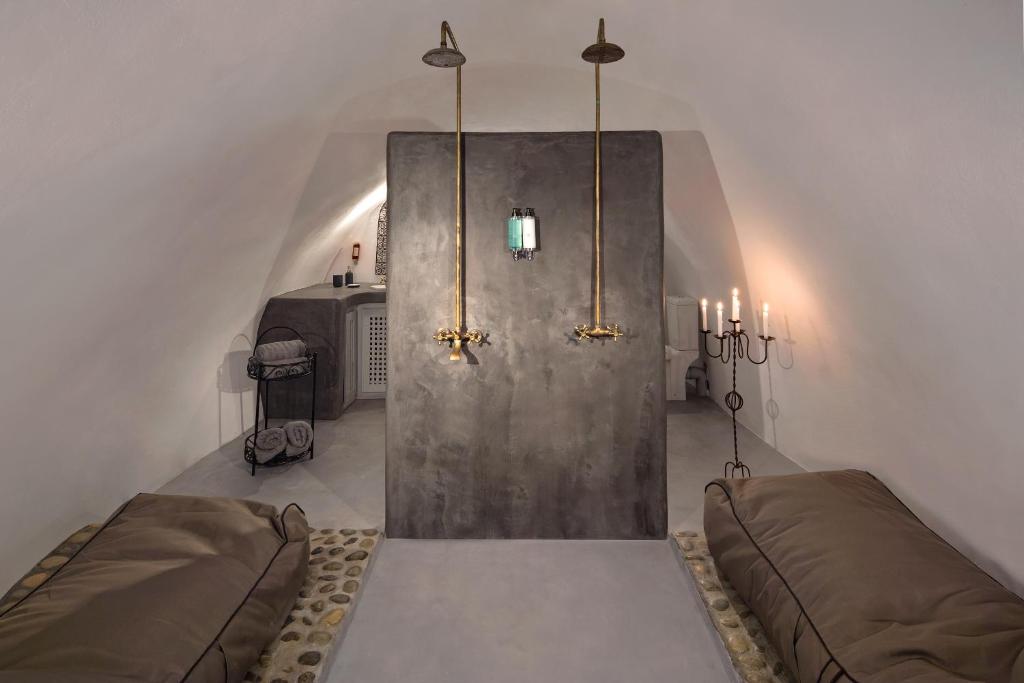 Posezení v ubytování Dandy Cave Villa - Romantic Private & Luxurious - Waterfall Pool - Hot Tub -Up to 8 People