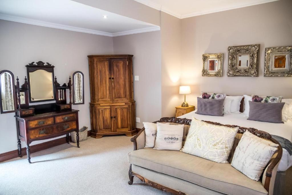 Issaquena Heights Boutique Hotel - Image 40