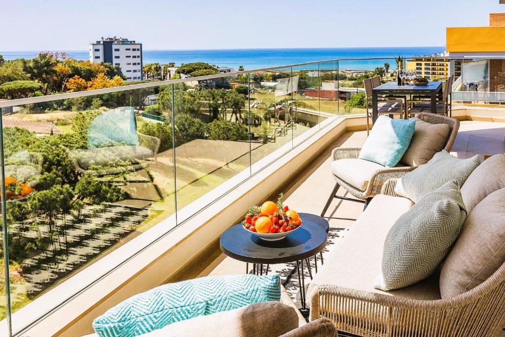 Curated visual reference: Visual Reference: Luxury 3 Bed Penthouse With Ocean Views Terrace Pool Quarteira