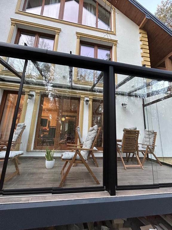 Balkón nebo terasa v ubytování Leśna Residence & SPA