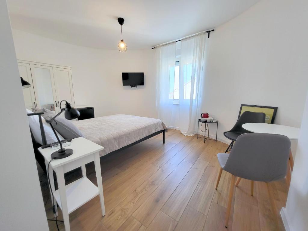 TV a/nebo společenská místnost v ubytování Central rooms