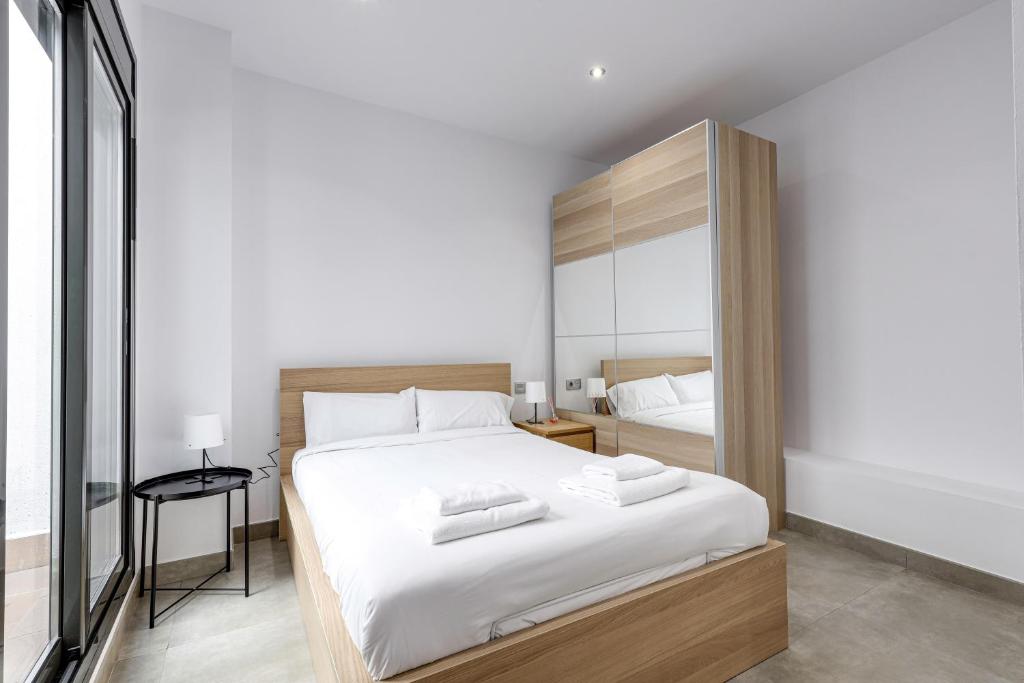 Urban Flats Vallirana - 12