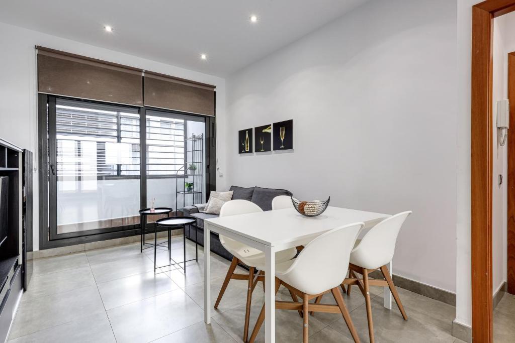 Urban Flats Vallirana - 1