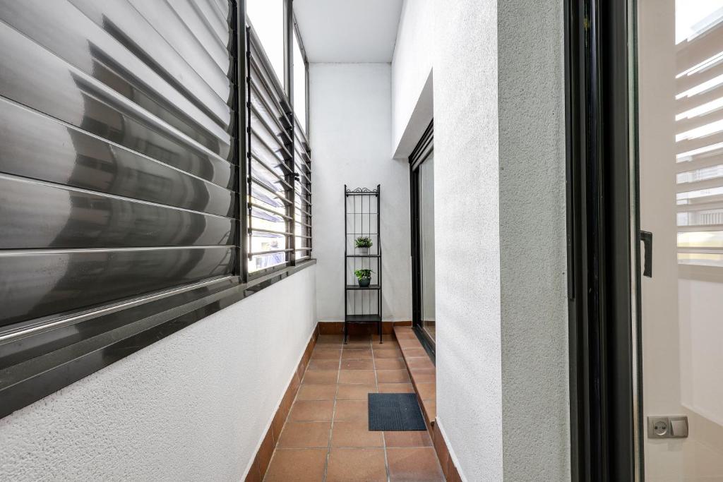 Urban Flats Vallirana - 14