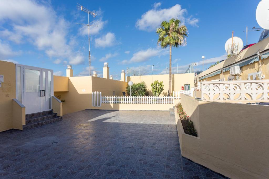 Balkon lub taras w obiekcie Lightbooking playa de Amadores La Concha
