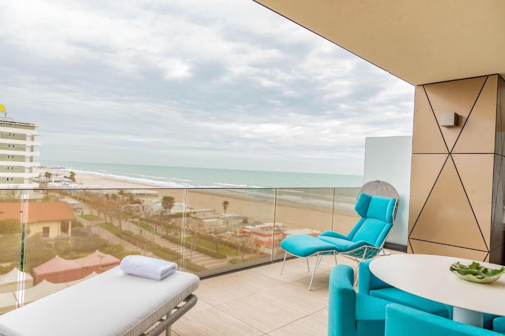 The Promenade Luxury Wellness Hotel - Resim 34