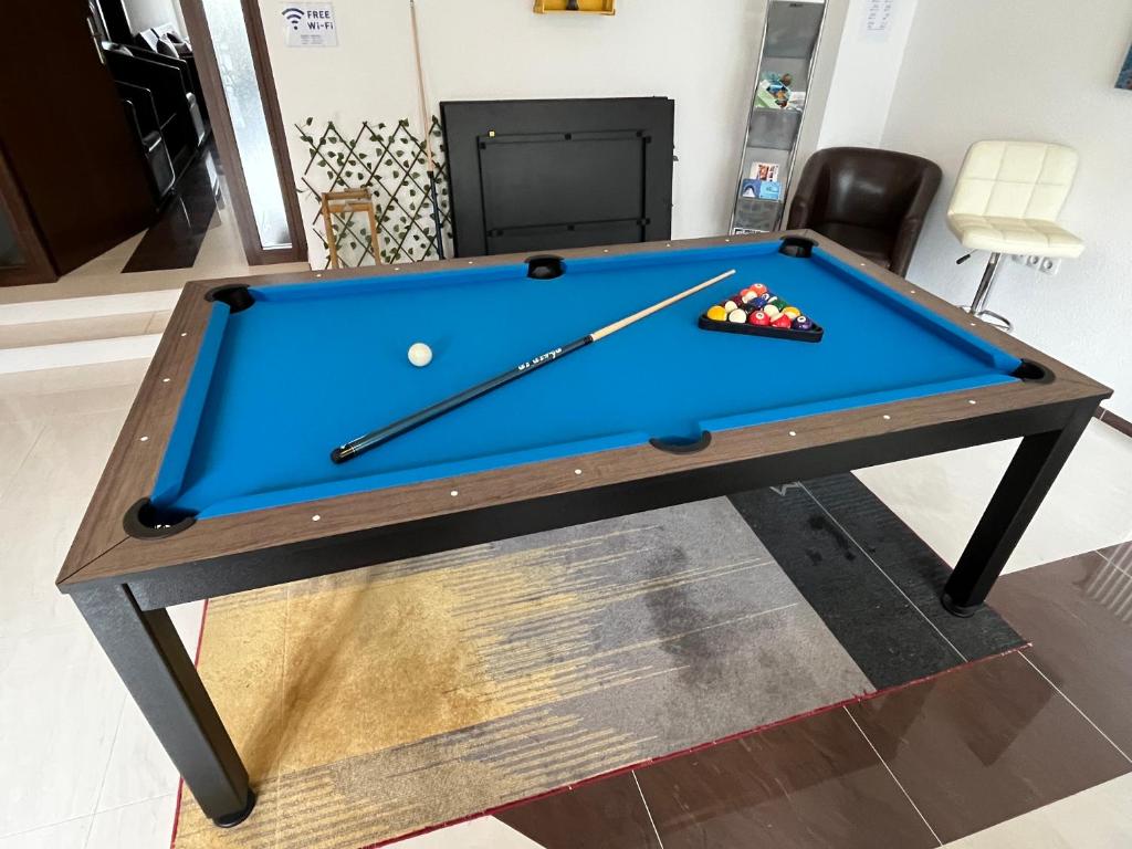 Biliár nebo kulečník v ubytování Majap hostel