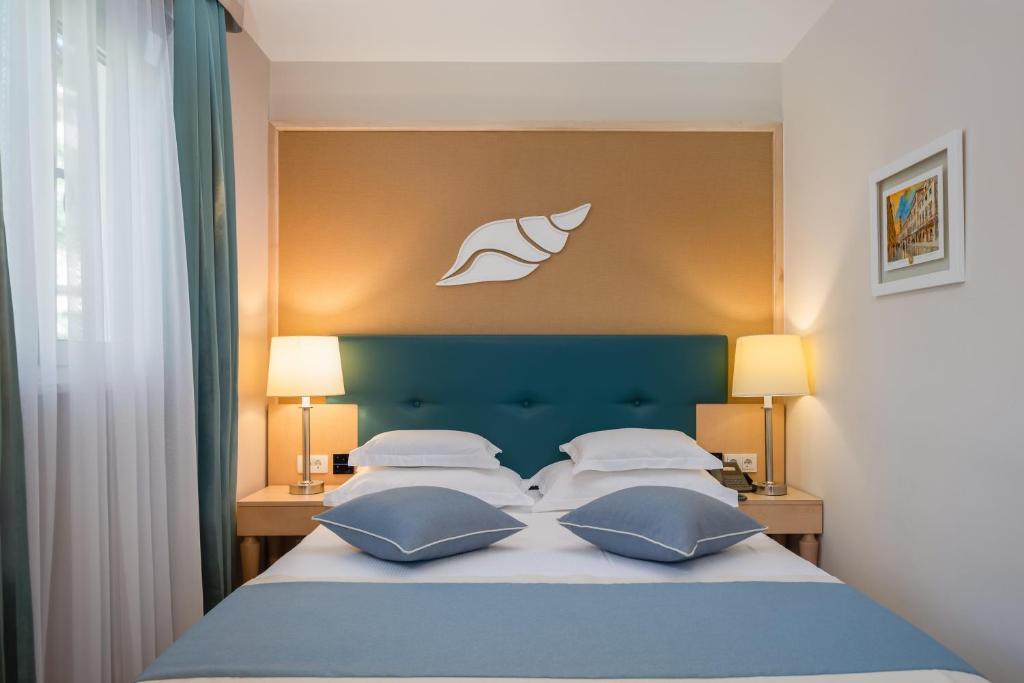 Aparthotel Flora - 13