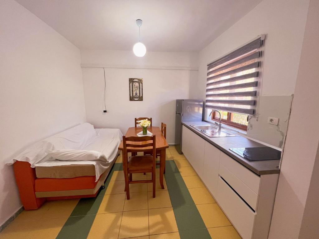 Kuchyň nebo kuchyňský kout v ubytování Kristel Holiday Home