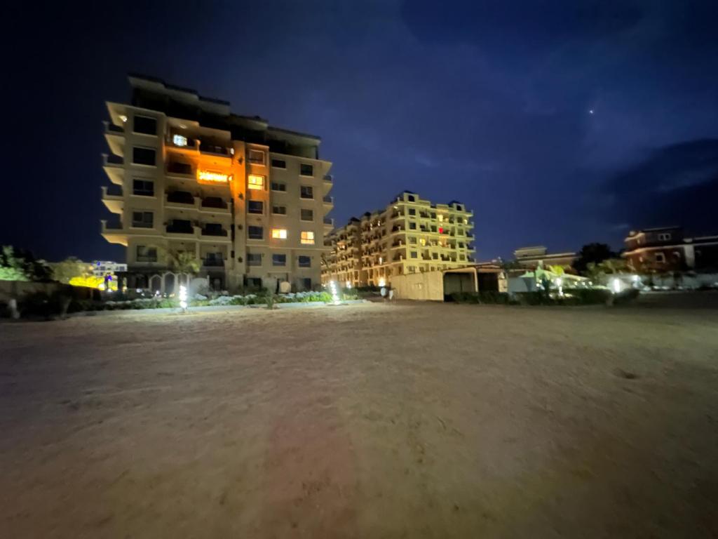 Budova, kde se aparthotel nachází