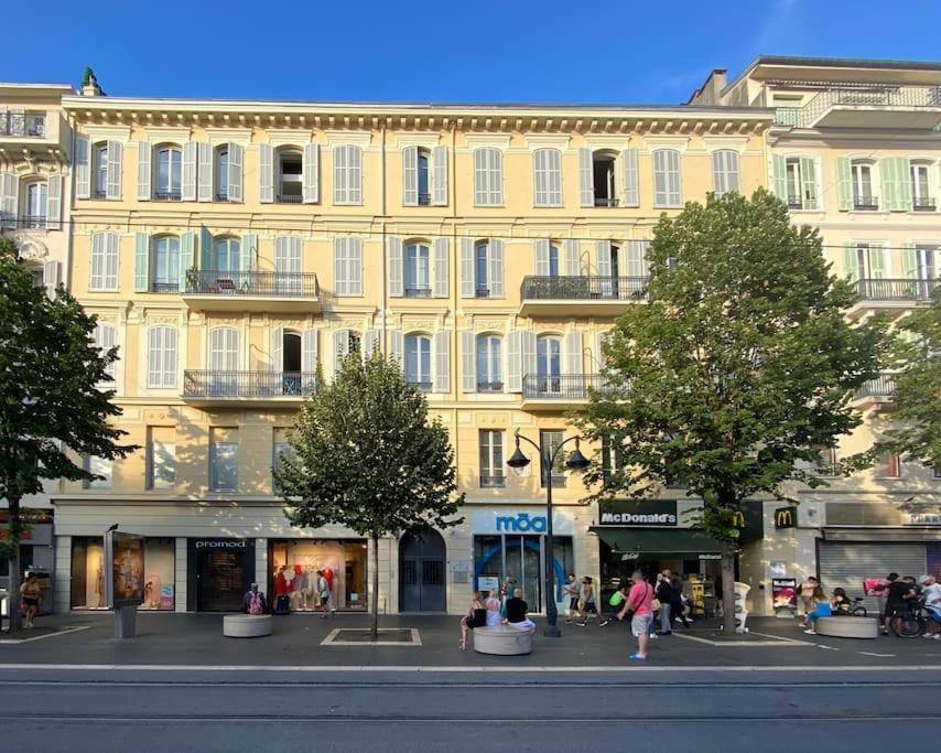 L40 2P Central 5Mins Old Town & SEA/Balcony & AC, Nice – Updated 2023 Prices