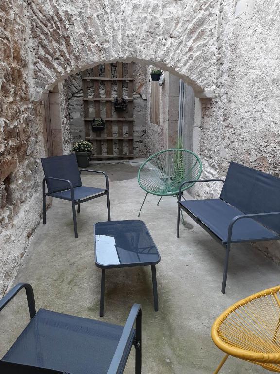 maison en pierre avec balnéo entre Toul et nancy - Appartement Met Drie Slaapkamers