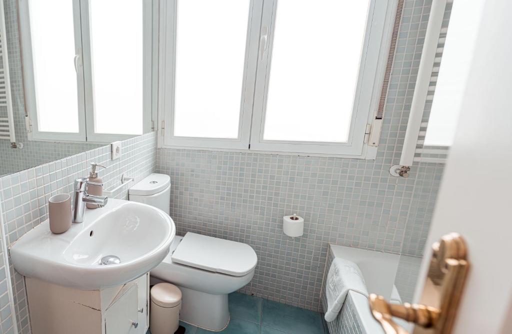 A bathroom at My City Home - Amplio apartamento en Salamanca