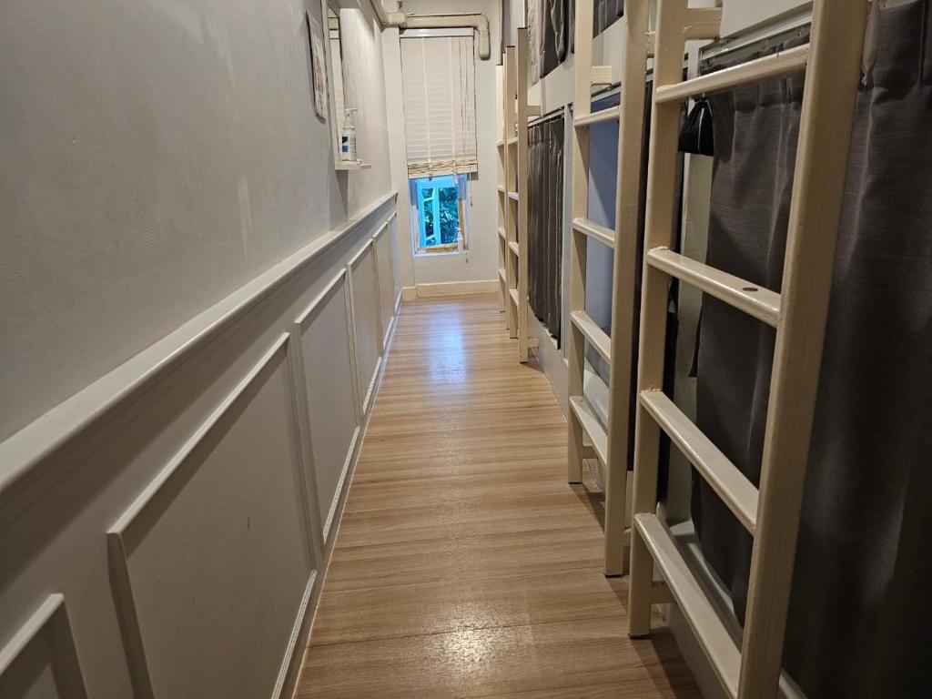 Ratana Boutique Hostel - 4-Bed Dormitory Room
