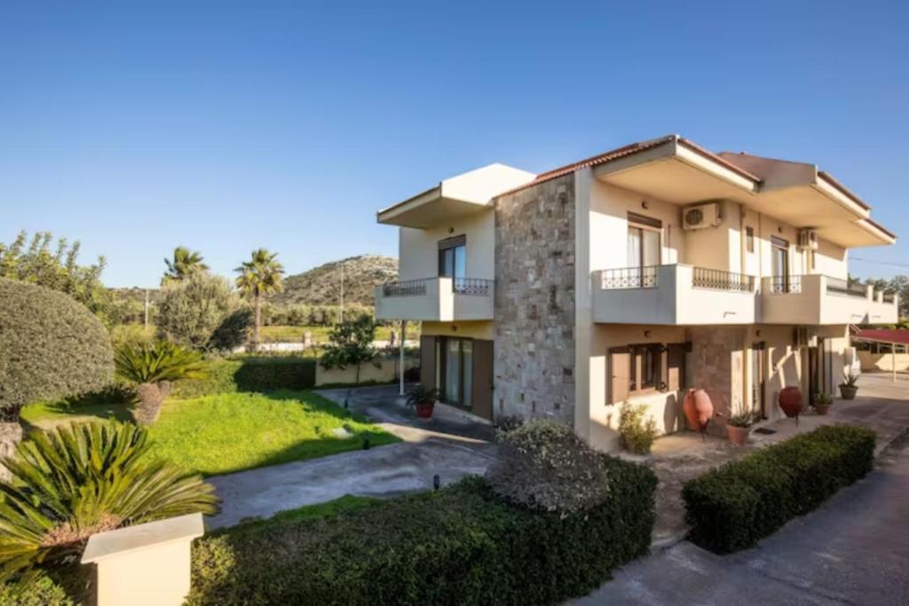 Gallery image of Savvinas House Faliraki-Traganou Beach in Faliraki