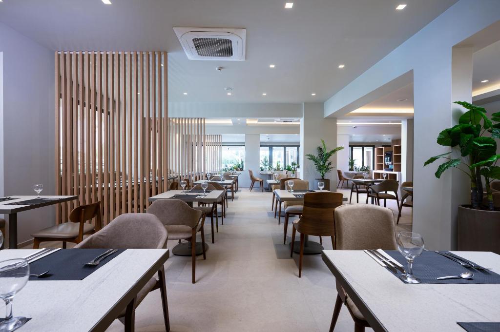 Restaurace v ubytování Apollon Hotel