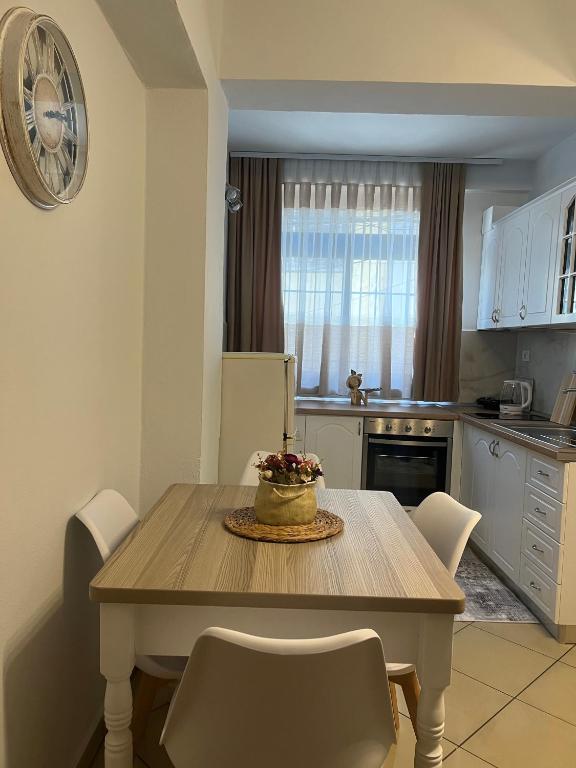 Kuchyň nebo kuchyňský kout v ubytování SaEl Apartments