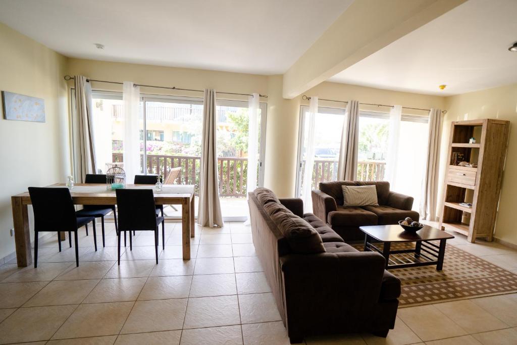 Caribbean Dream Garden View Condo Suite 7, Jan Thiel, Curaçao