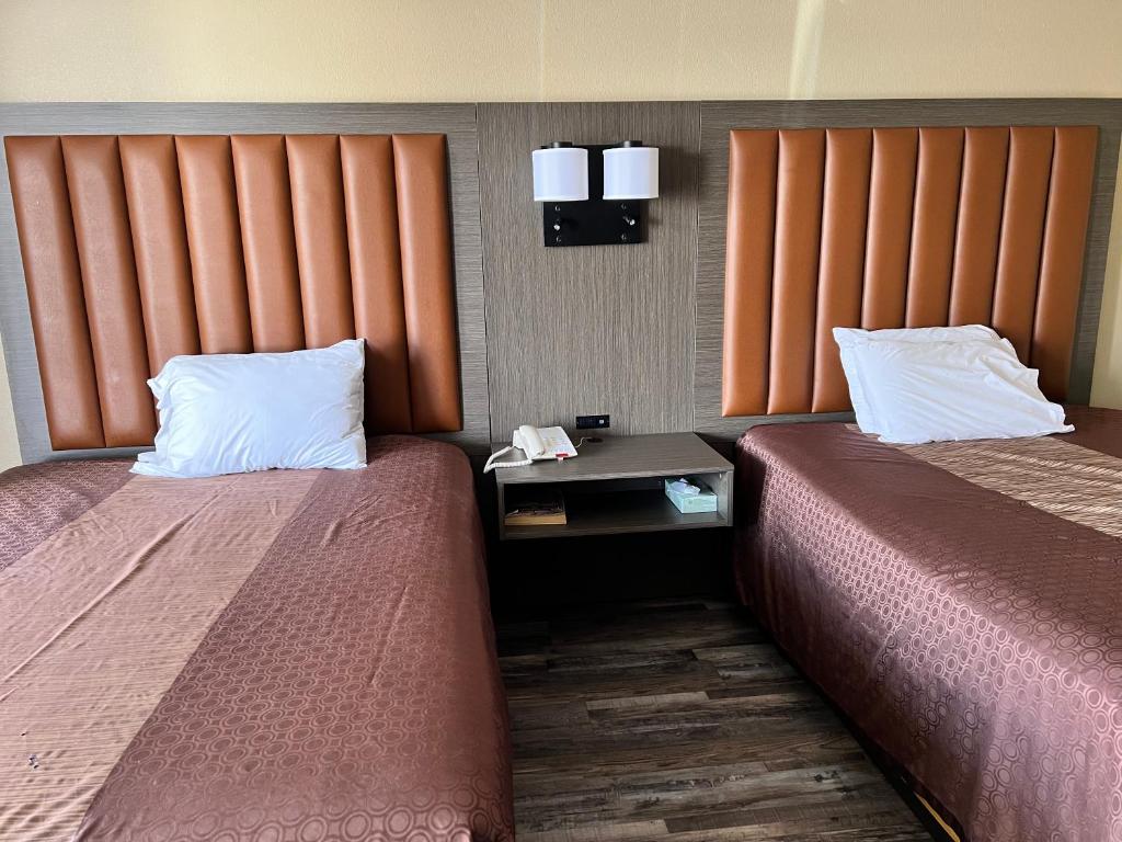 Highland Inn Las Vegas - Queen Room With Two Queen Beds - Smoking