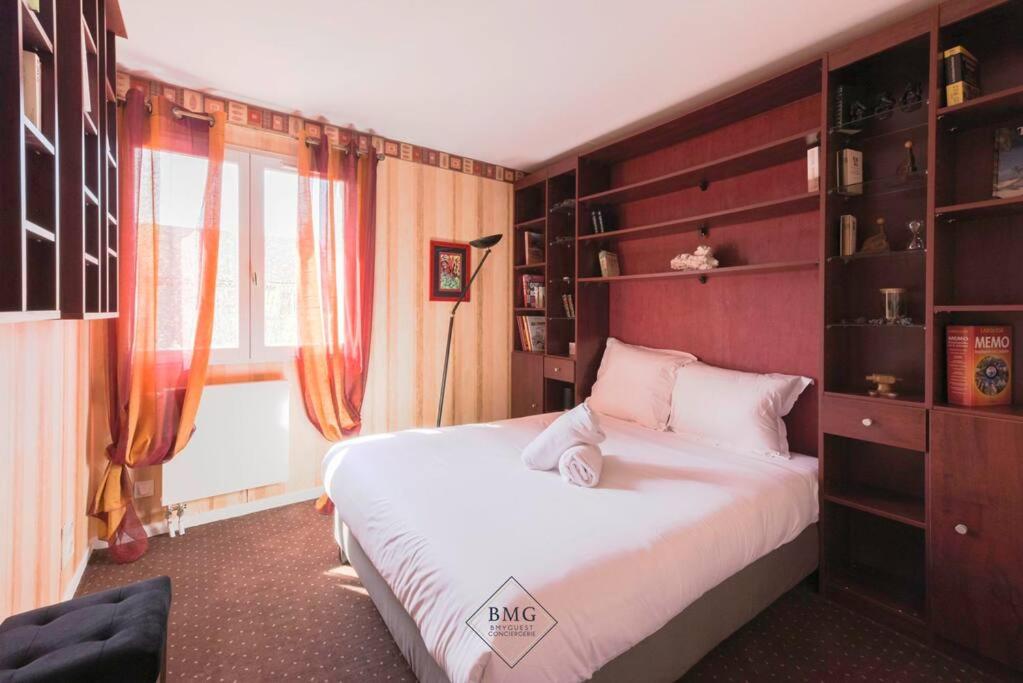 Posteľ alebo postele v izbe v ubytovaní Golf House Disneyland BMYGUEST
