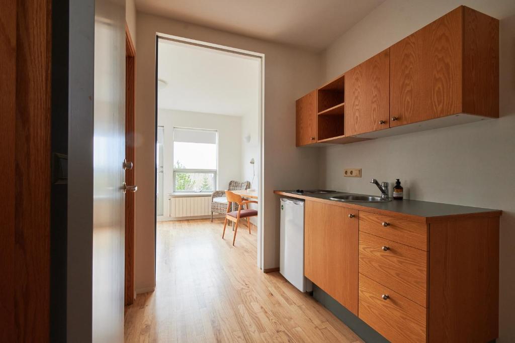 Eldhús eða eldhúskrókur á Solheimar Eco-Village Guesthouse