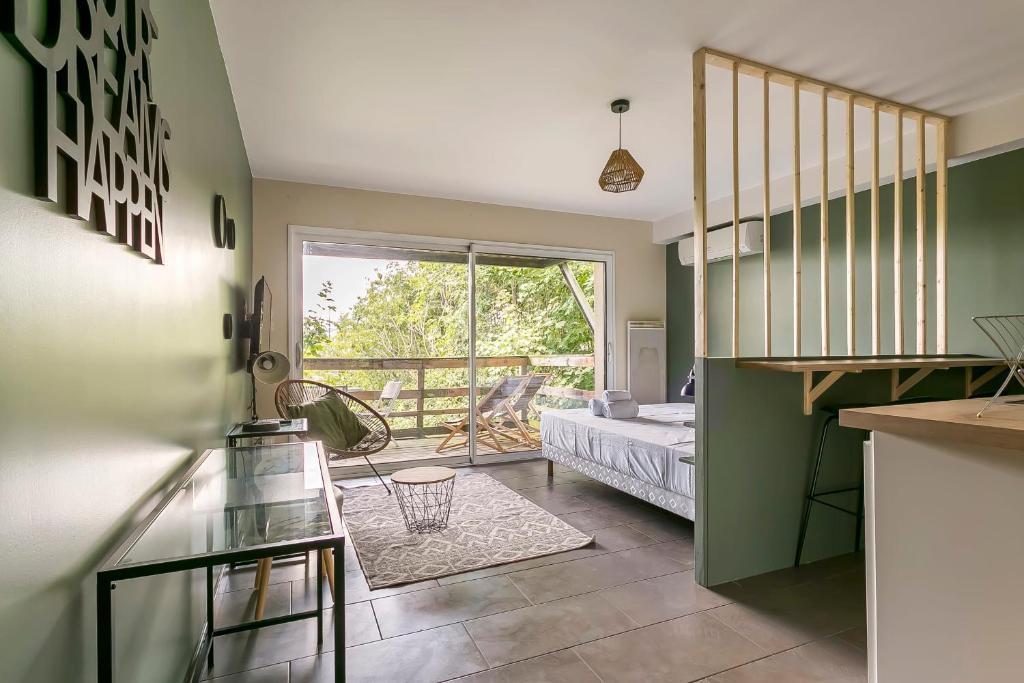 Apartment Hamac Suites City Suites Jungle 2, TassinlaDemiLune, France