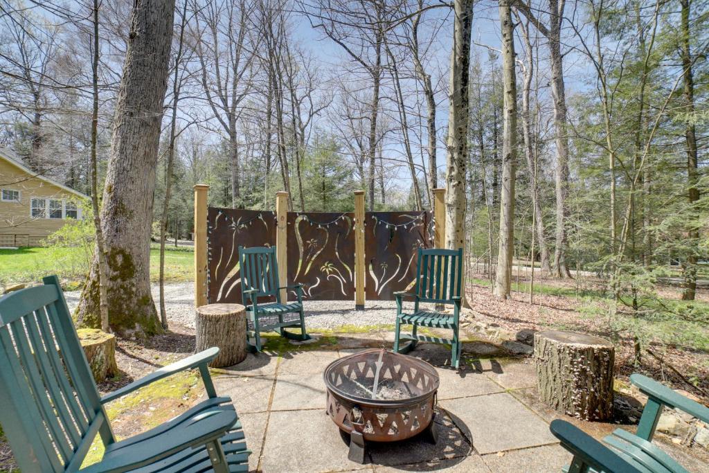 A garden outside Pet-Friendly Pennsylvania Vacation Rental with Pool!