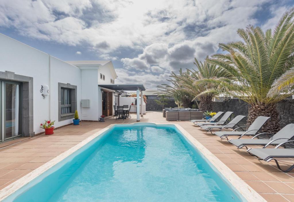 Hotel Lightbooking Villa Gisher Lanzarote en Playa Blanca, Lanzarote