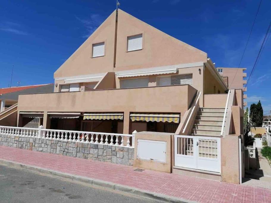 Casa en primera línea de playa, Torre La Mata (aktualisierte Preise für