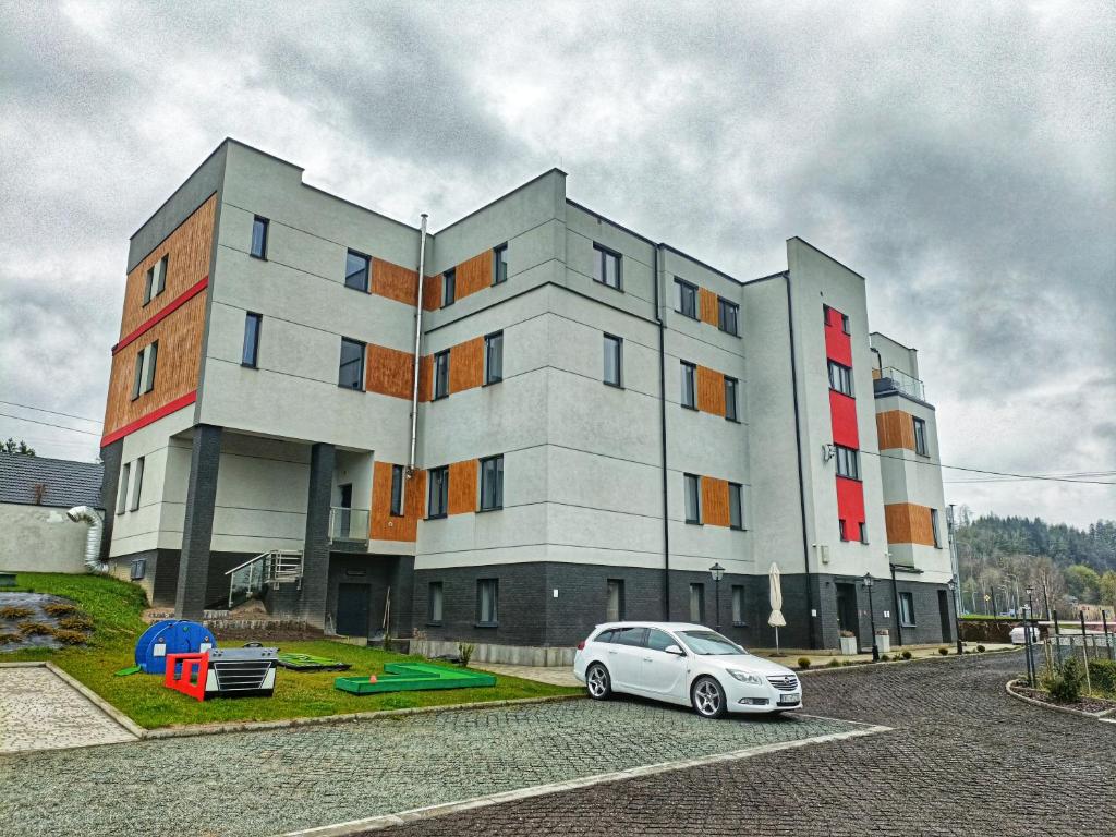 Budova, v ktorej sa apartmán nachádza