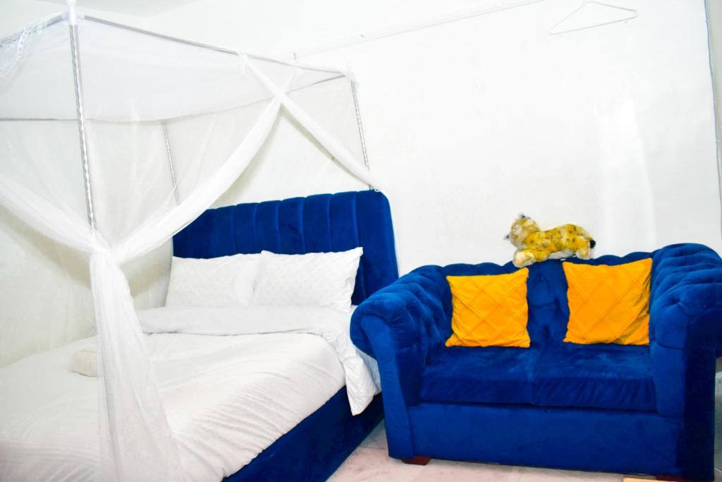 เตียงในห้องที่ Shamza studio Airbnb