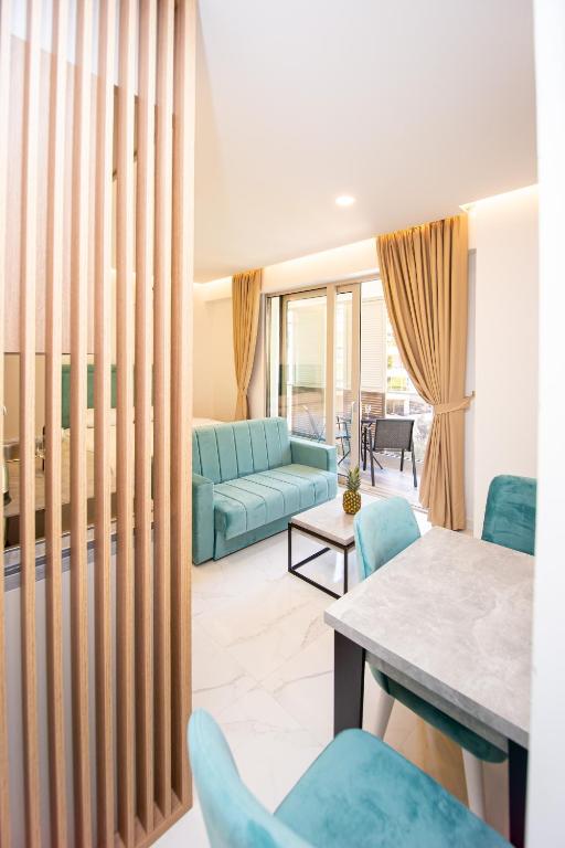 Posezení v ubytování Aura Tower Aparments by In Property
