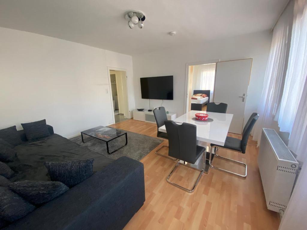 A seating area at Apartment in Uerdingen,Monteure,Netflix, Prime