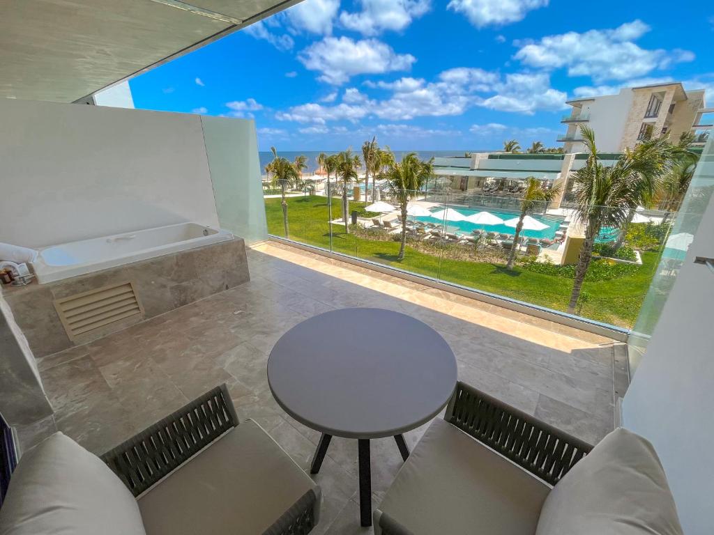 Haven Riviera Cancun - All Inclusive - Adults Only photo