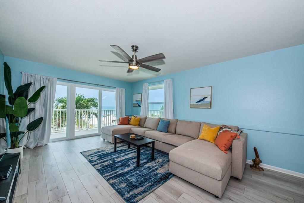 Beachfront BIG corner unit w/pool, Clearwater Beach Updated 2024 Prices