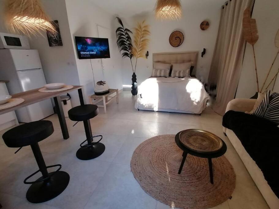 Zdjęcie z galerii obiektu Superbe studio Ethnique w Hyères