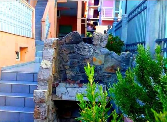 Foto da galeria de Apartmani Sutomore em Sutomore