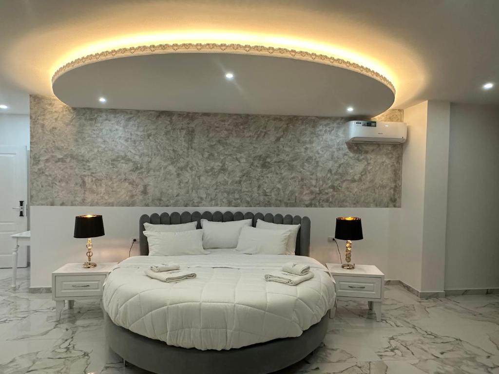 UJVARA HOTEL - Image 10