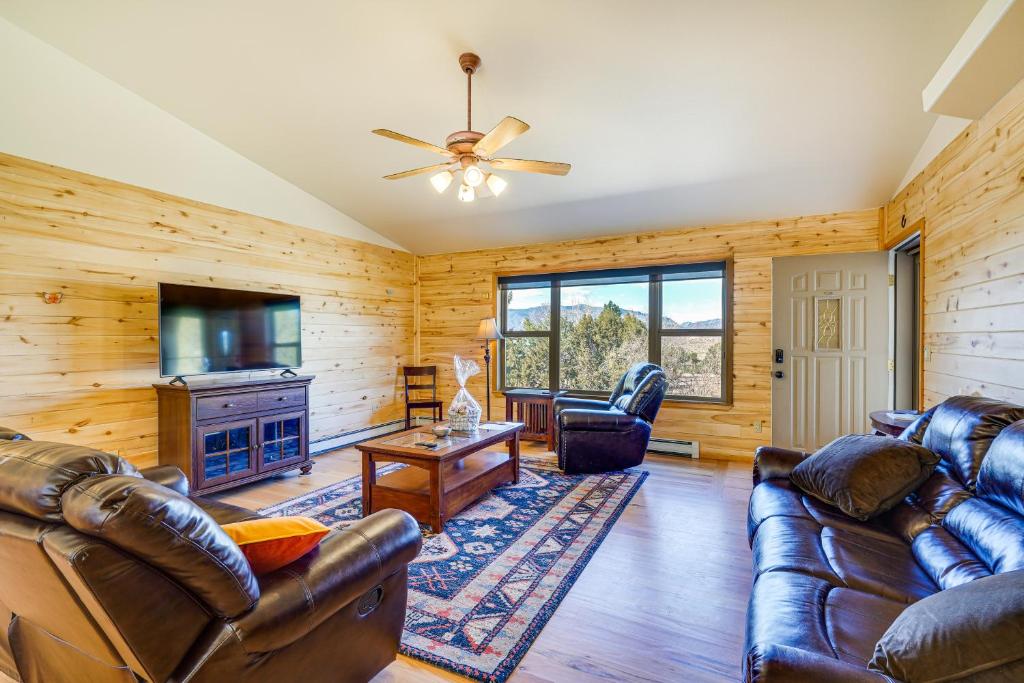 Cañon City Vacation Rental with Stunning Views!, Canon City (updated