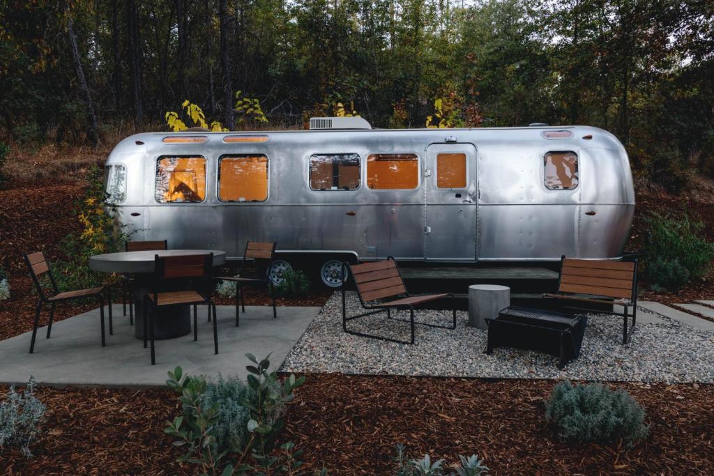AutoCamp Yosemite - Deluxe Queen Suite