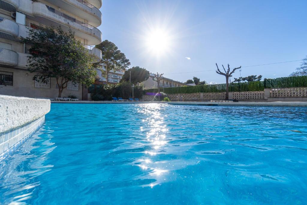 Bazén v ubytovaní Playa-Piscina-Port Aventura4 alebo v jeho blízkosti