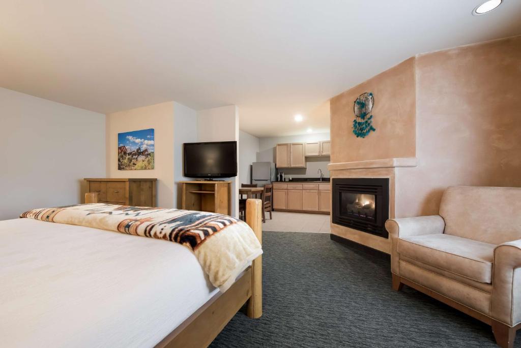 Best Western Plus Kentwood Lodge - Room King Con Cocina Completa - No Fumadores